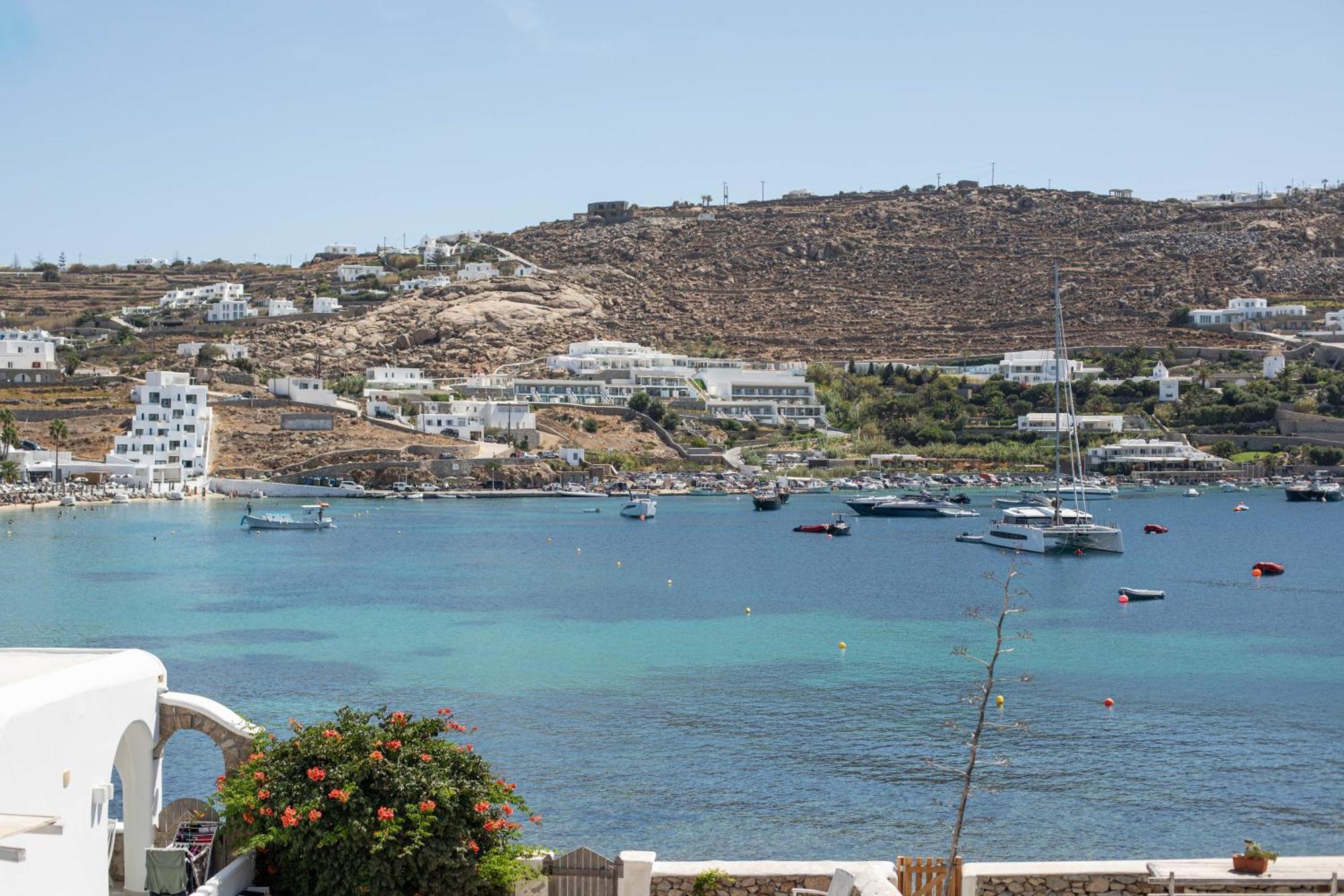 Pursue Your Day Dreams * Ornos (Mykonos)