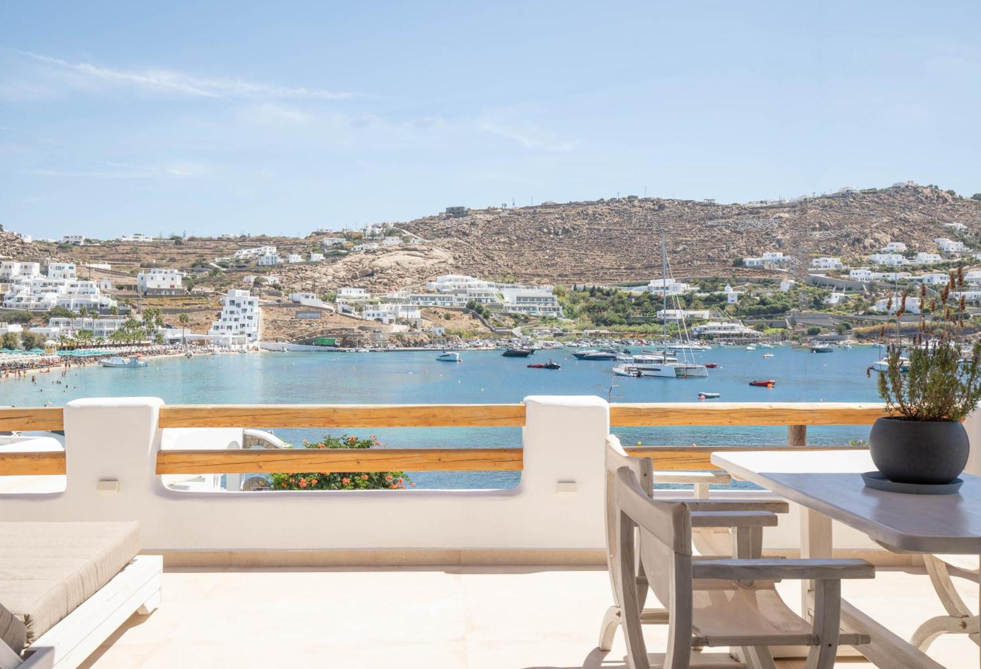 Pursue Your Day Dreams Ornos (Mykonos)